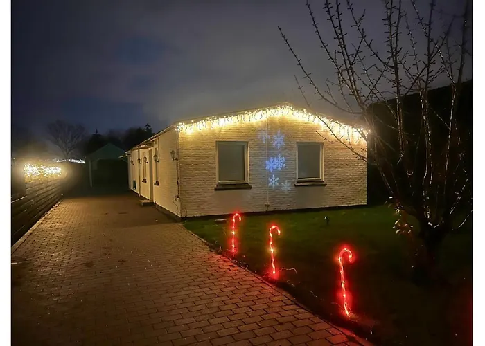 Charming Family-Friendly Villa Near Lalandia, Puttgarden