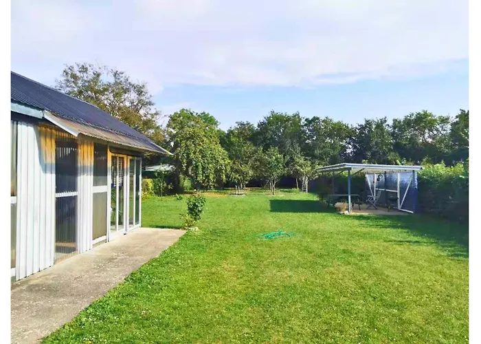 Charming Family-Friendly Villa Near Lalandia, Puttgarden